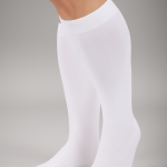bílé podkolenky